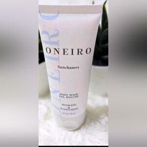 ONEIRO Sunchasers Hydrating Body Milk — White